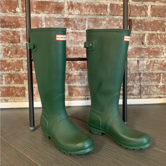 Tall Women’s Hunter Boots - Picture 2 of 12